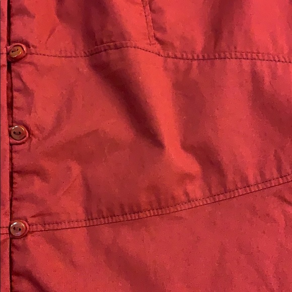 Dockers Burgundy buttoned down shirt sz M - Picture 4 of 7